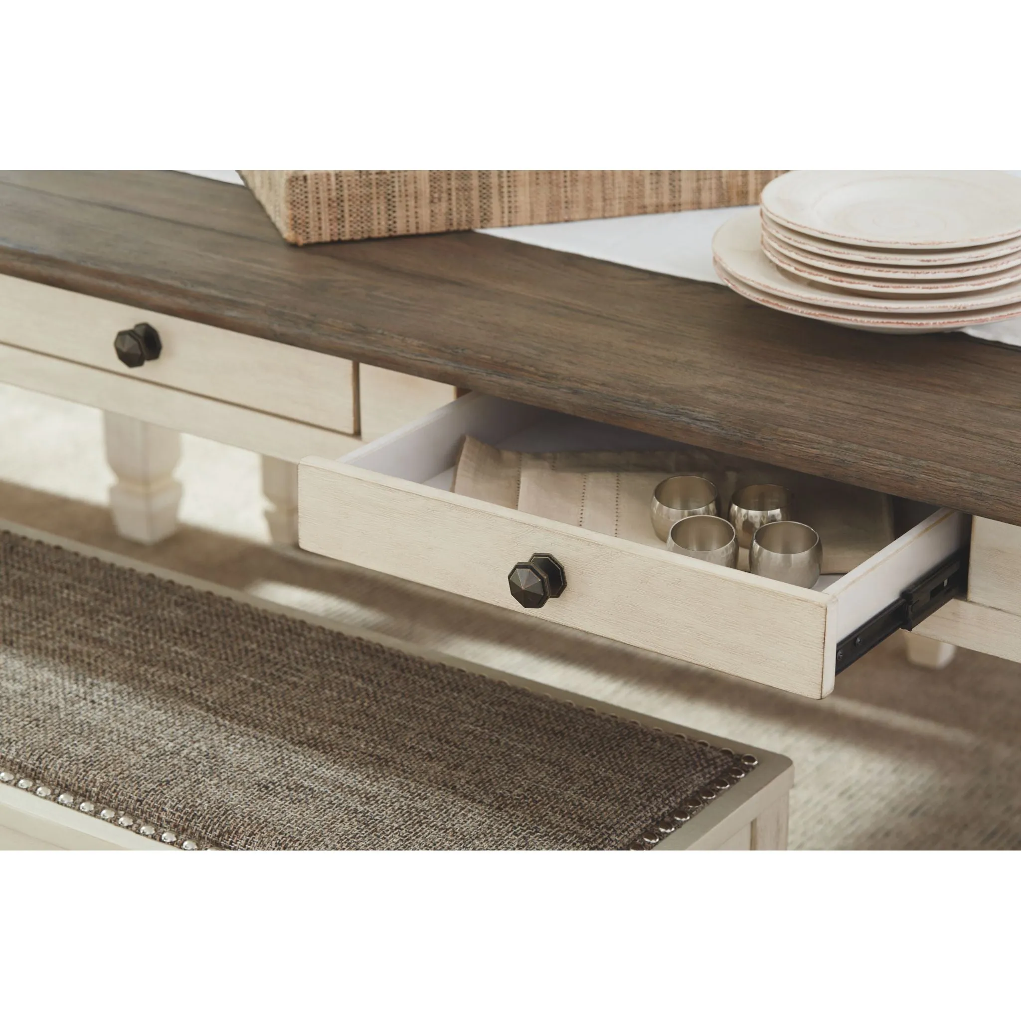 Bolanburg Dining Set