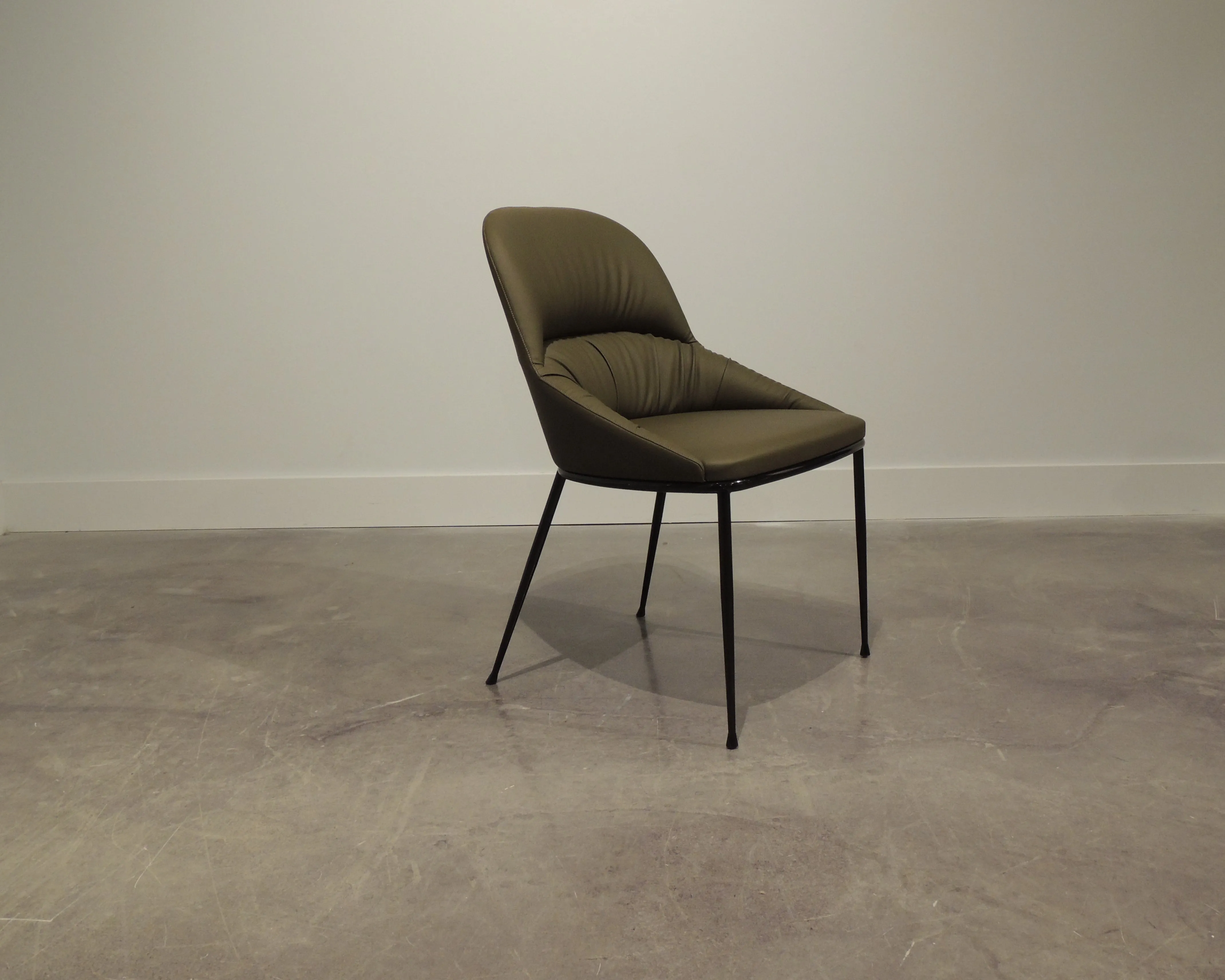 Queen Dining Chairs - Set of 6