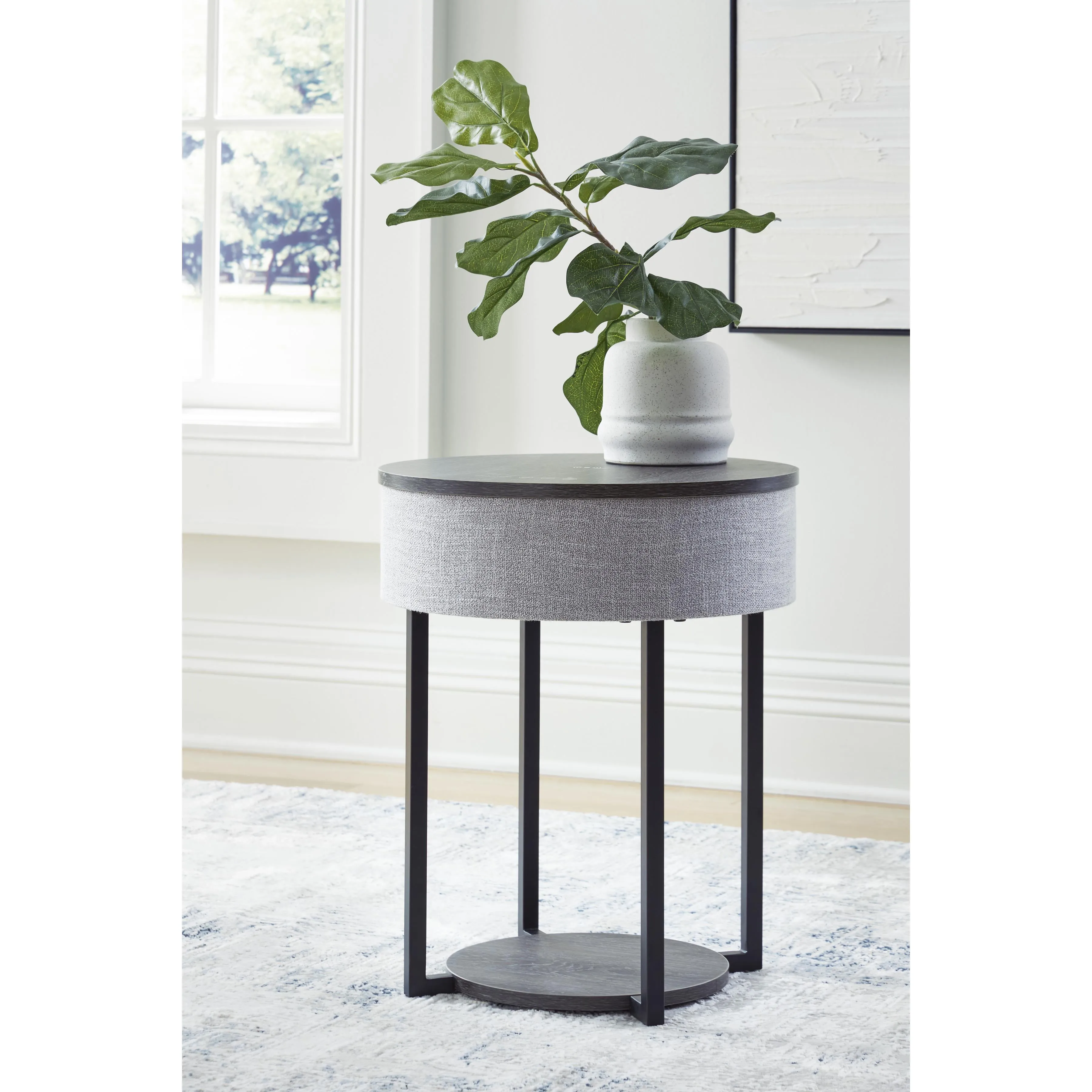 Signature Design by Ashley Sethlen Accent Table A4000641
